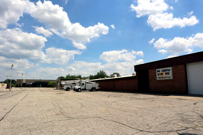 Eastland Bowling Center (Eastland Lanes) - 2021 Photo (newer photo)